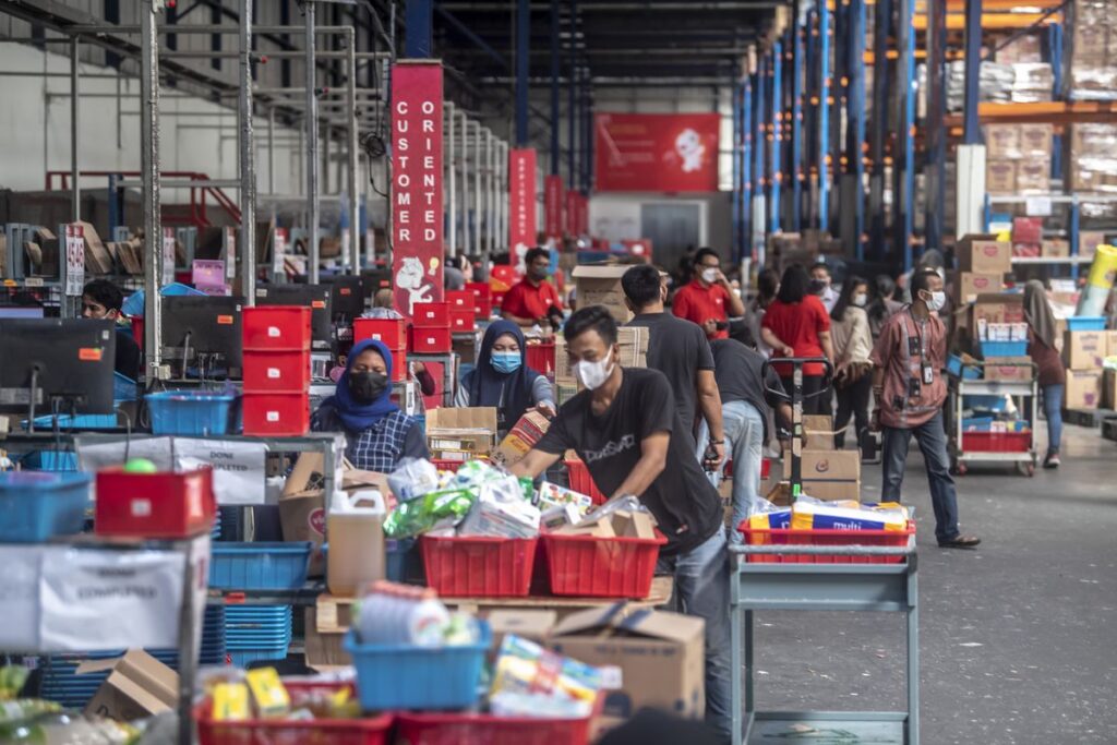 indeks keyakinan konsumen turun